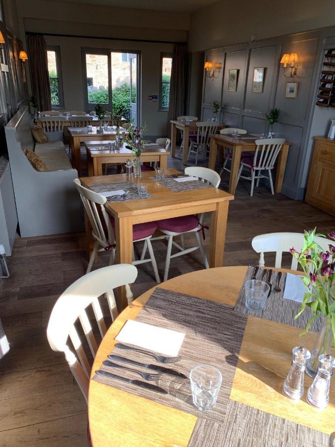 Collingwood Arms Hotel Cornhill on Tweed المظهر الخارجي الصورة